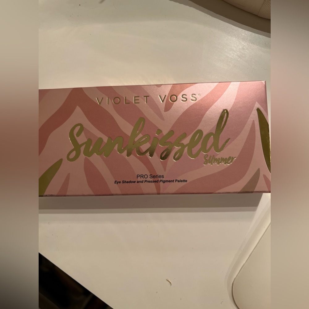 Violet Voss Sunkissed Summer eyeshadow palette